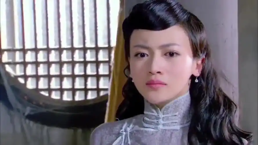 烽火佳人红羽在黎绍峰胁迫下,决定和佟毓婉死磕到底