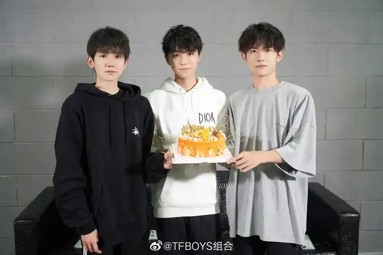 [娱乐新闻]tfboys七周年纪念日来袭,神仙友情地久天长
