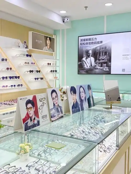 要不是陪闺蜜去配眼镜我真不知道天津还有这么高性价比的眼镜店以前配