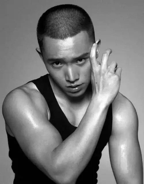 同济大学寸头小哥哥多看几眼荷尔蒙上头