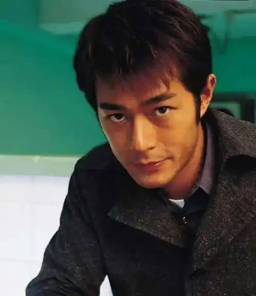 香港这一夜,江湖地位,人情冷暖,都在54岁古天乐身上体现出来了_会长