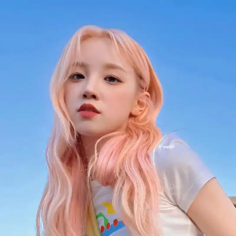 【宋雨琦】头像第一弹95 浅发雨琦请求半永久