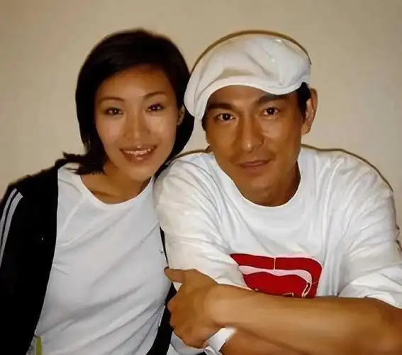 刘德华金屋藏娇25年舞伴曝光曾在演唱会公然向正室宣战