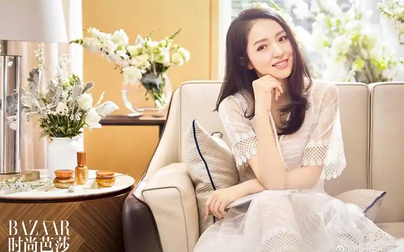 董璇拾雪集芭莎雪花秀