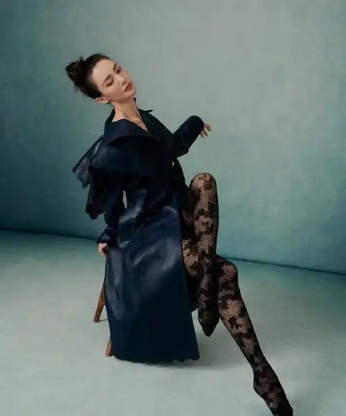 女明星美腿前十排名杨幂第九古力娜扎第三关晓彤第一