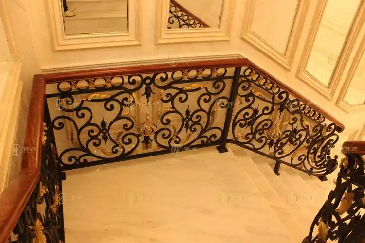 法式皇冠楼梯扶手059