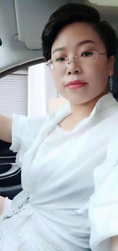 36岁离异女征婚照片(id:3677821)_福建泉州征婚交友_我主良缘网