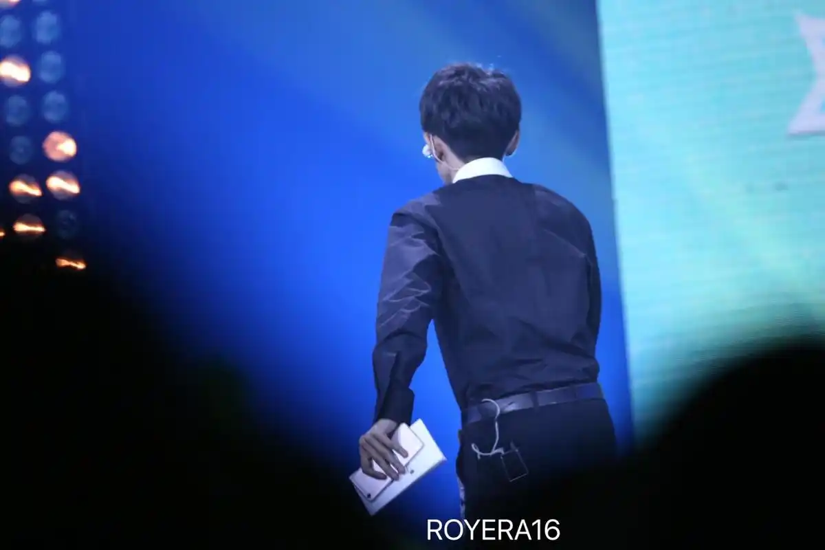 王源背影壁纸,王源背影_大山谷图库