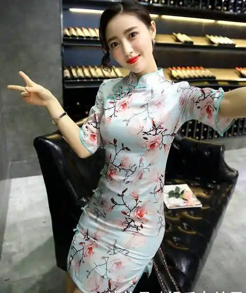 微胖女生穿旗袍太合适了,特别优雅,呈现出满满的女人味_气质_曲线