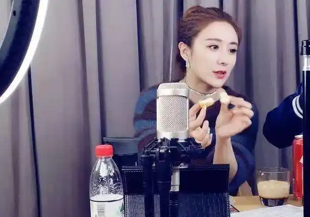 薇娅_销售_李佳琦_直播_商品_成功