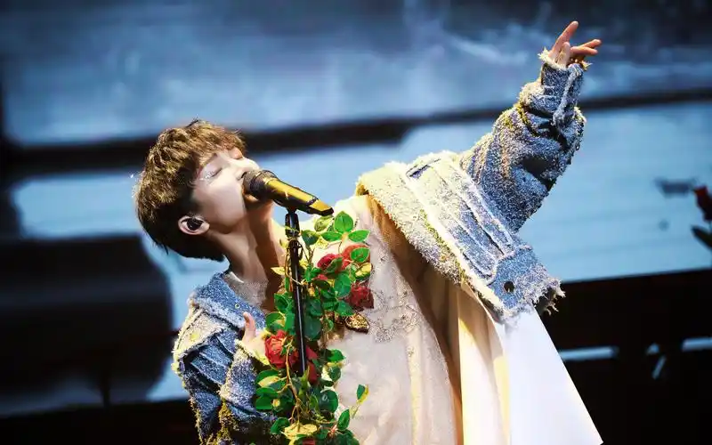 【周深】20191221 演唱会《血腥爱情故事》丨"c-929星球"巡回演唱会