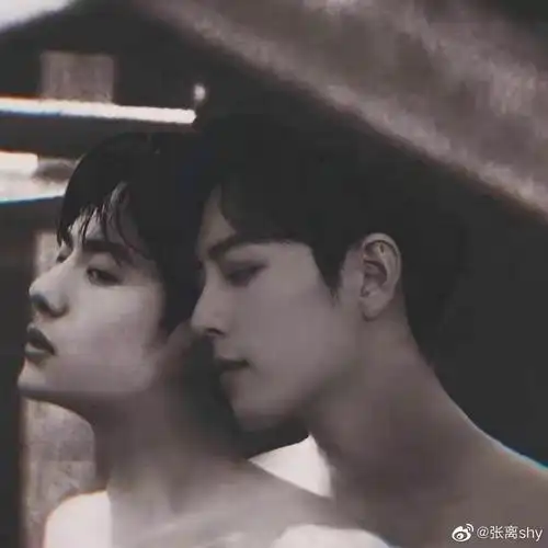 清雅:是肖战和王一博的cp名~ 野稚:我去看看… 必须:我的天哪~他俩不