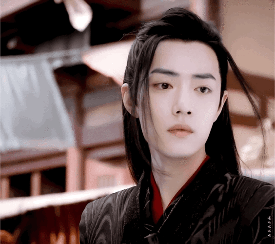 肖战古装和现代装,哪个更好看!