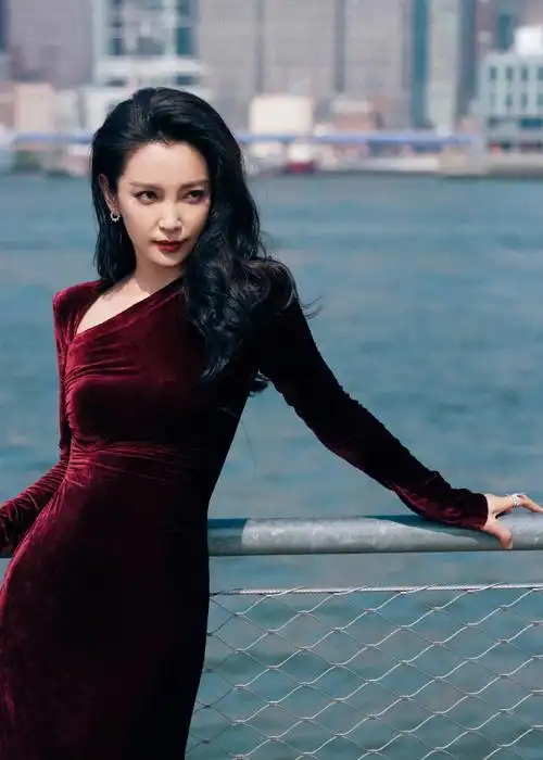 李冰冰超话##拉夫劳伦2024春季时装秀##李冰冰时装周状态##李冰冰热