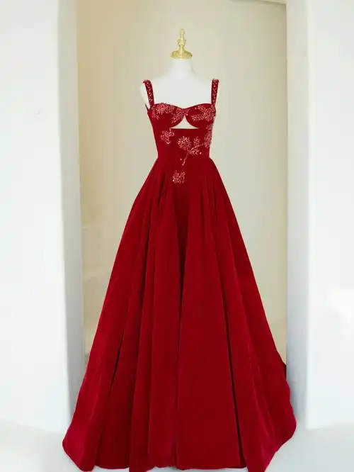 这三款红色礼服78你会选择哪款做你的敬酒服