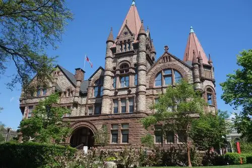 2022多伦多大学游玩攻略,多伦多这个城市最具标志性的.【去哪儿攻略】