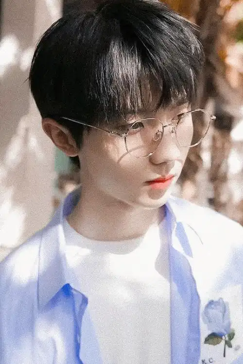 马嘉祺真的太适合戴眼镜了91#马嘉祺海俪恩品牌代言人