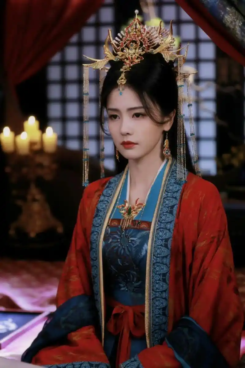 白鹿古装也是绝美的女子,甚至有些决绝的隐秘美感[awsl]