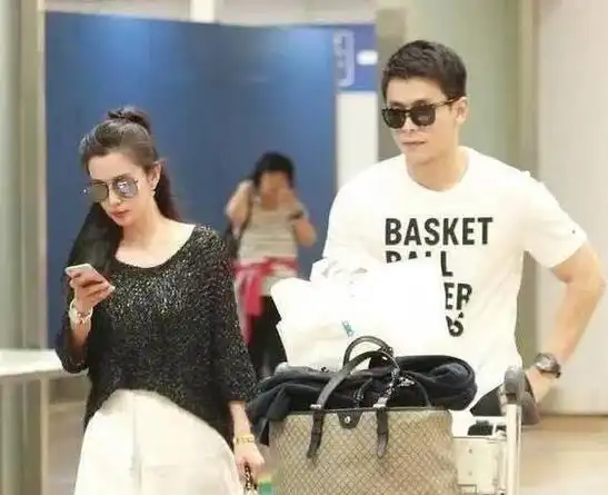 任泉:李冰冰不是我们班唯一漂亮的,但她有张照片,特别吸引导演