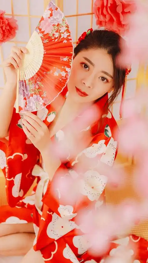 性感和服美女大胆诱人写真图片手机壁纸