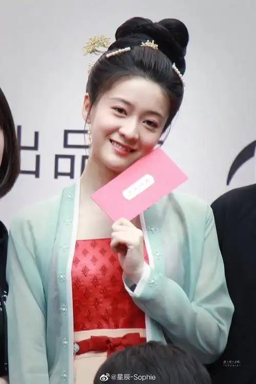 张雪迎现在资源这样了,太虐了吧,新剧一脸扑街相