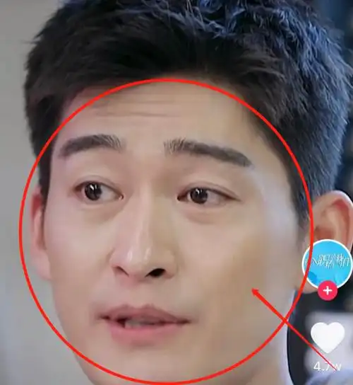 张翰参加节目被镜头怼脸拍,无美颜画面下,皮肤状态好真实