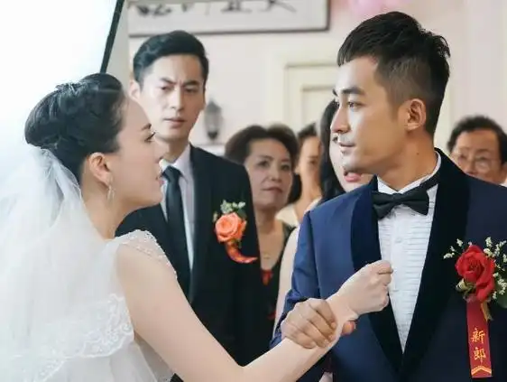风光大嫁:新郎狠甩新娘,向伴娘求婚,只因妈妈还想要50万