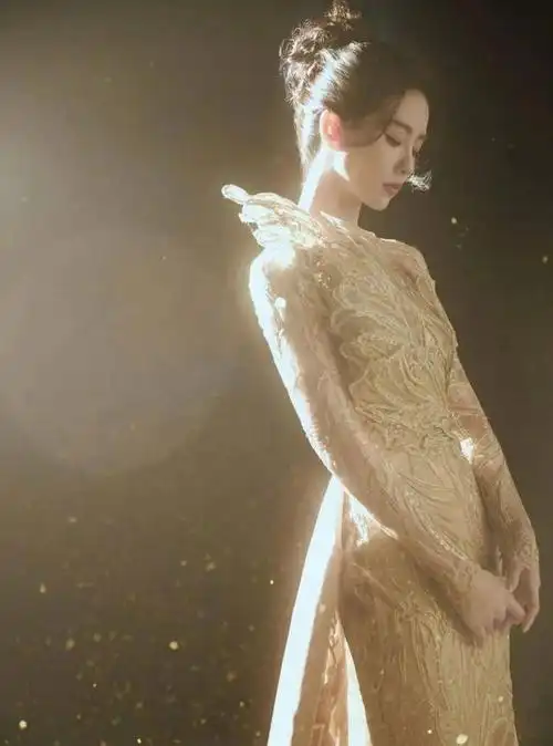 刘诗诗的舞蹈表演让人们为之惊叹不已.