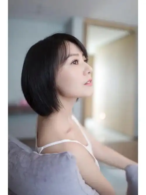 高圆圆短发高清壁纸