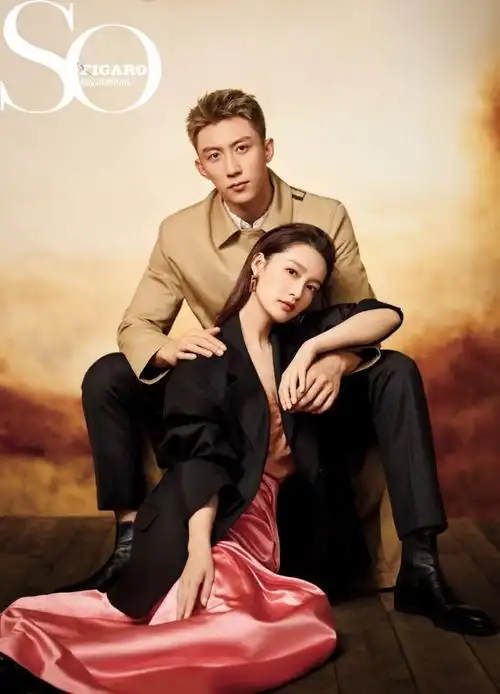 黄景瑜李沁合体拍大片,2人cp感比电视剧强太多,女主大背头好酷