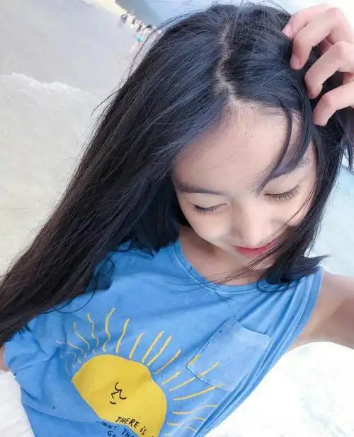 11岁小姐姐美出天际网友岳母是谁