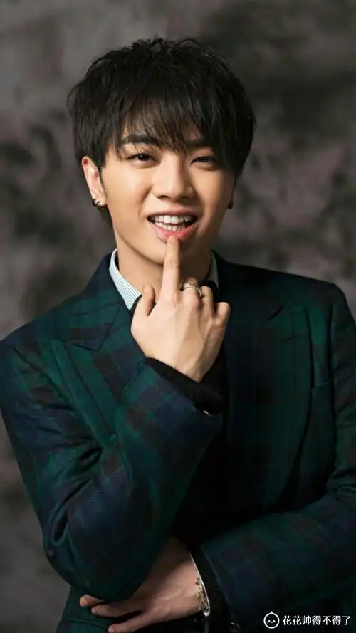 来自泡泡圈:                                     华晨宇 浏览