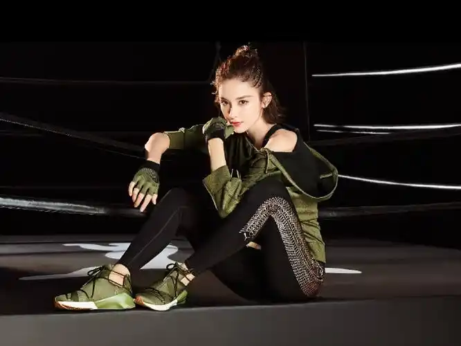 pumax古力娜扎:#妳就这样#坚持自我,才是妳最好的表态