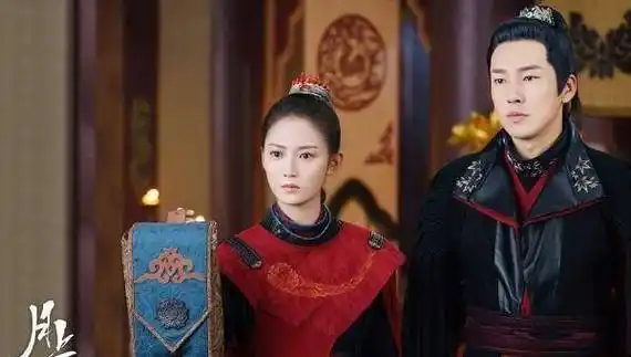 到《月上重火》,他始终守护她,演技真好_宇文穆_邹廷威_鎏英