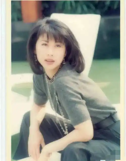 叶倩文60岁如少女,叶倩文和林子祥夫妇登上热搜第一(叶倩文唱腔特点)