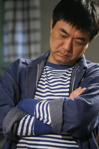 家庭伦理剧《祸福相依》由著名导演李骏执导,著名演员董勇,牛莉领衔