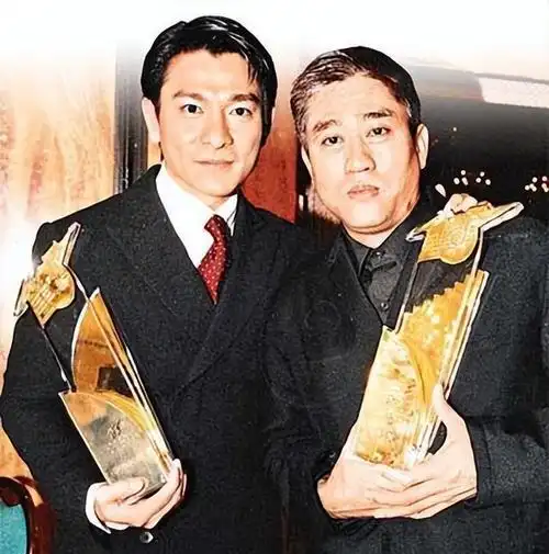 柯受良去世21年了答应帮他照顾妻子的刘德华张学友做到了吗