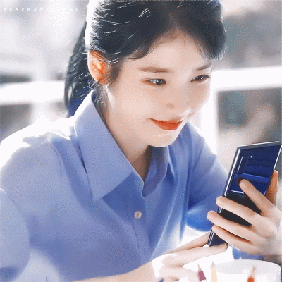李知恩 iu 动图 cr.森山梨守