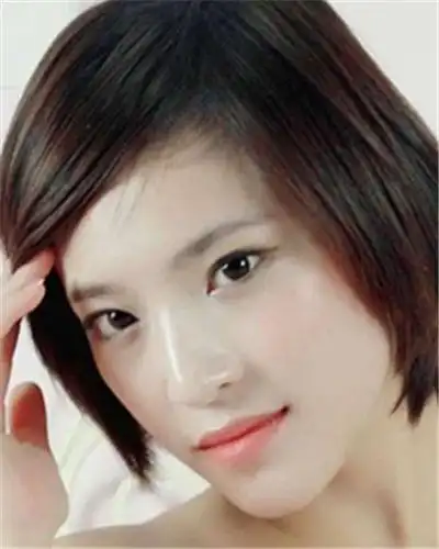 【图】网曝快女刘琳个人资料 曾与男友结识在酒吧