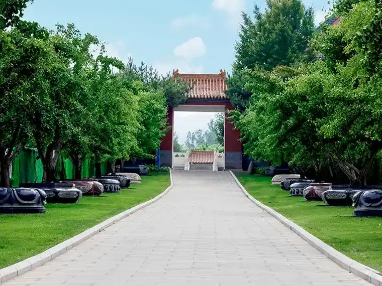 北京八宝山人民公墓,价格～环境～位置.北京市八宝山人民公墓是 - 抖