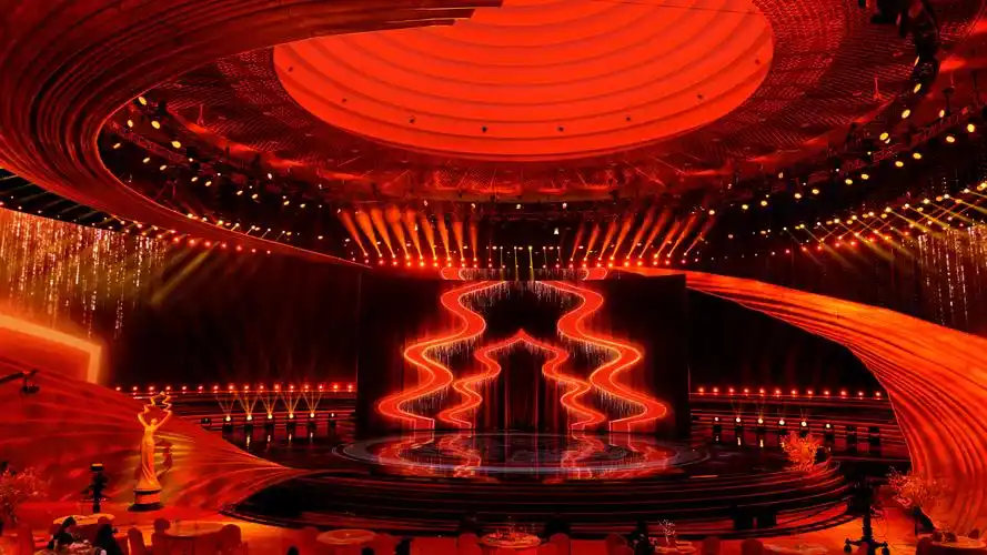 立体空间,延伸多种可能 立体舞台空间 — 真正的包裹感和沉浸感