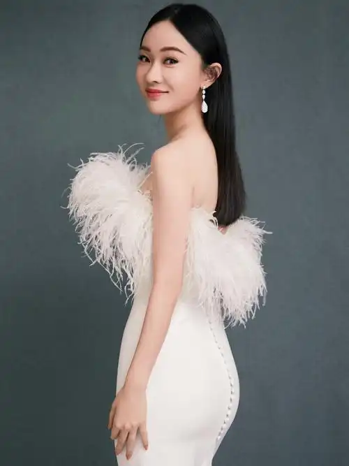 霍思燕佩戴boucheron宝诗龙珠宝亮相央视节目_凤凰网时尚_凤凰网