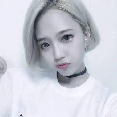 女生酷拽短发头像短发女孩远离那烦恼和忧愁