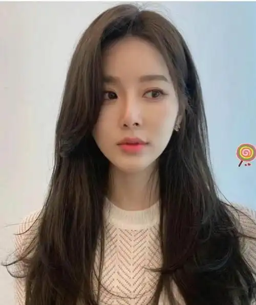 40岁女人适合什么发型这8款新发型显年轻气质显脸小还洋气