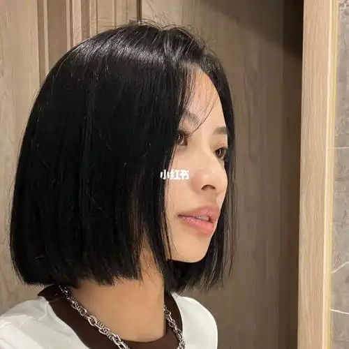 黑色短发永远最最最经典