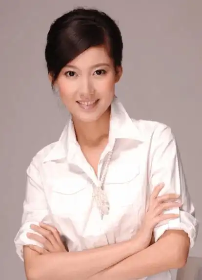 她是"靳东的亲妹妹",因《知否》一炮而红,老公至今成谜_高露_表演