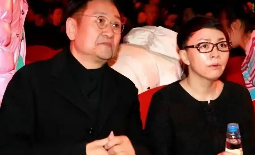 宋丹丹:两婚两离后,闪嫁给了大6岁的富商,如今生活有滋有味儿_袁钢