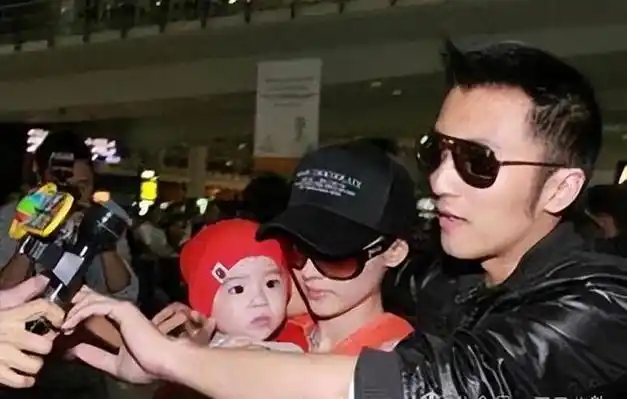 王菲|记者|谢霆锋|lucas_网易订阅