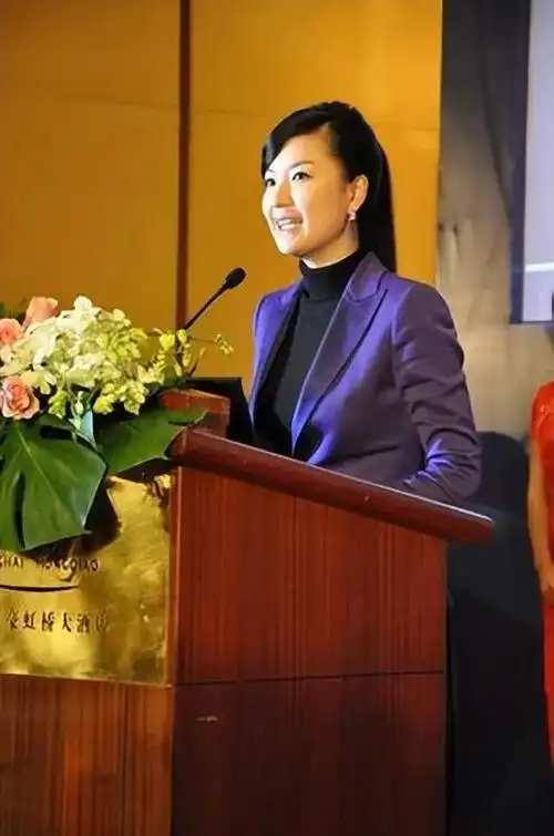 事实证明,"消失"的东方卫视一姐陈蓉,已经走上另一条大道