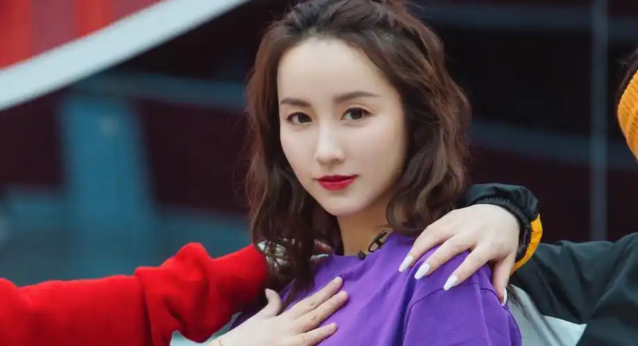 感谢闺蜜唐嫣打call,吕一"自己可以为自己赴汤蹈火"